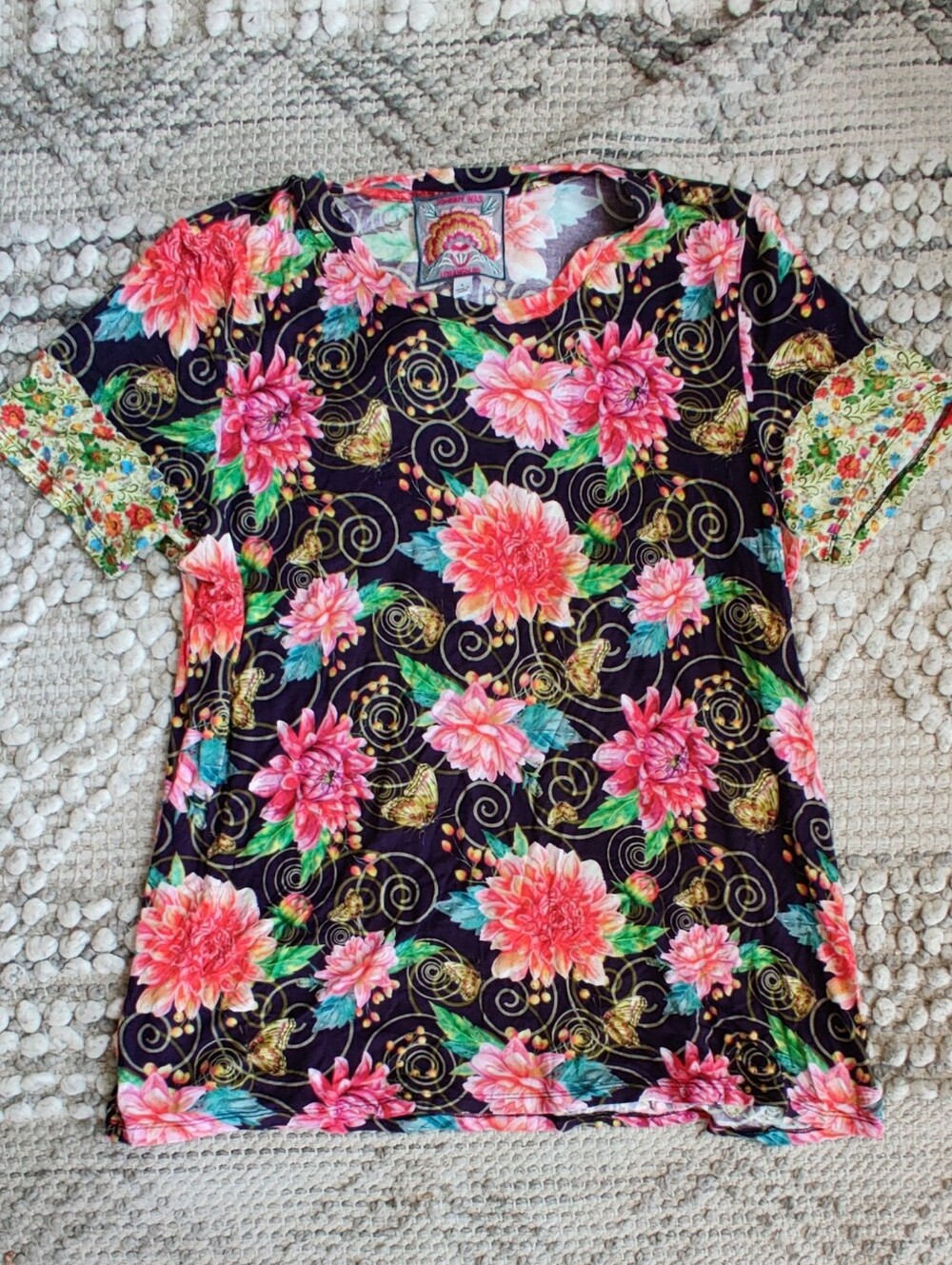Johnny Was Uptown Favorite SS Crewneck Floral Tee Size Large - Picture 4 of 7